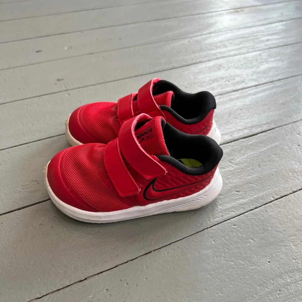 Nike sneakers kids 4C red Star runner 2 TDV boy toddler‎ casual comfort strap